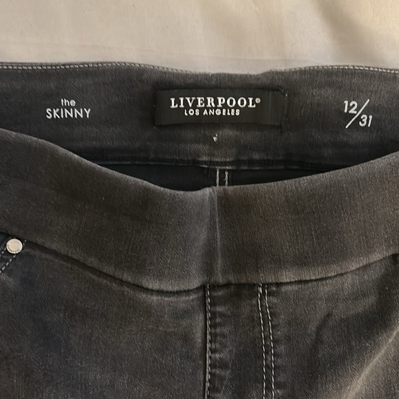 EUC Liverpool Black Jeggings size 31/12 - Picture 2 of 5